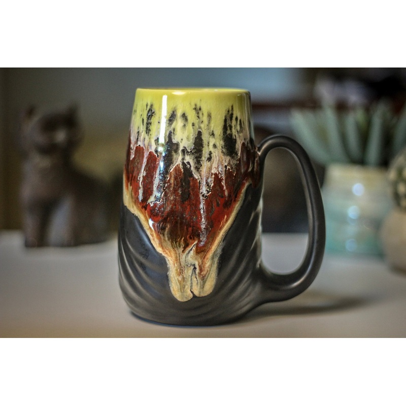 21-B Blood Moon Textured Mug - TOP SHELF, 17 oz.