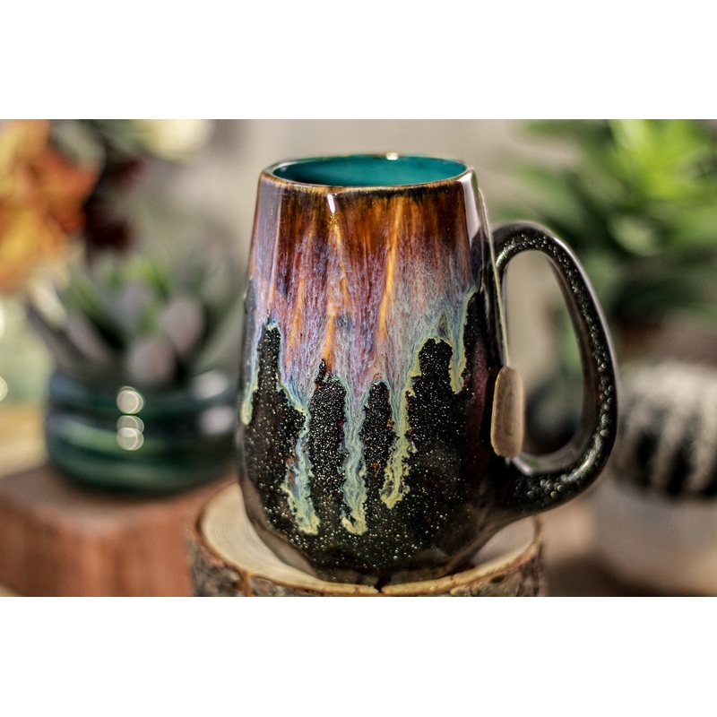 02-D Electric Wave Notched Crystal Mug, 14 oz