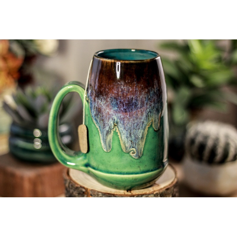 05-D Electric Wave Notched Acorn Mug, 14 oz