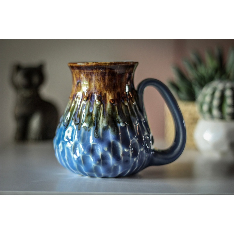 09-D Arctic Wave Textured Mug, 17 oz.