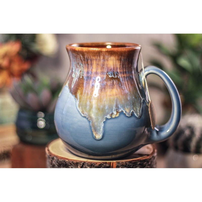 33-E Arctic Wave Barely Flared Notched Mug, 17 oz