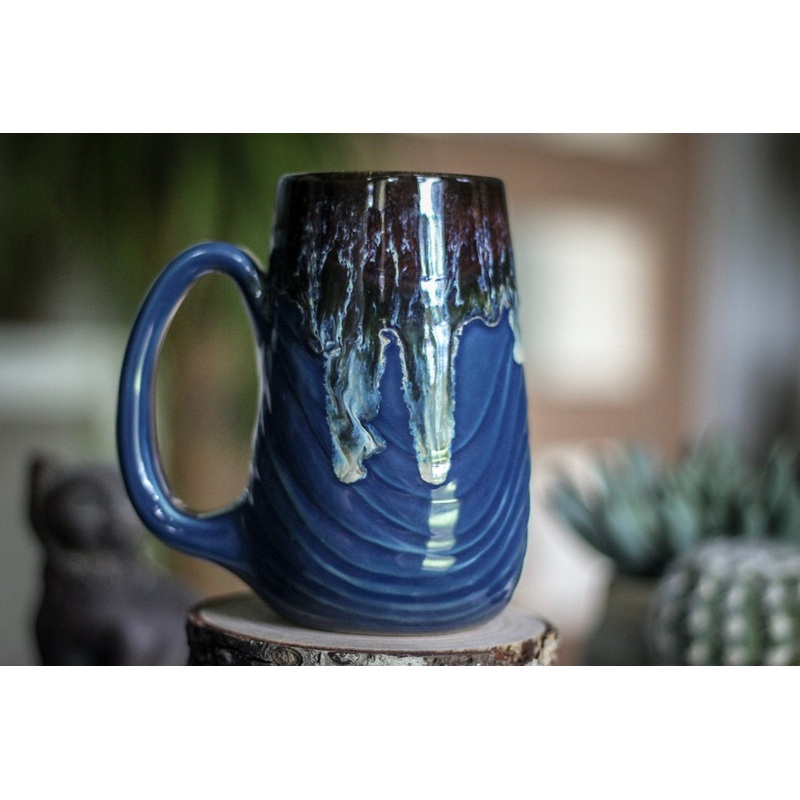13-D Electric Wave Textured Mug, 19 oz.