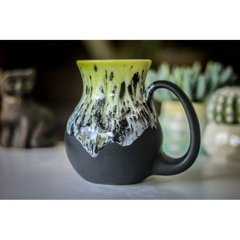 18-E PROTOTYPE Flared Mug, 20 oz.